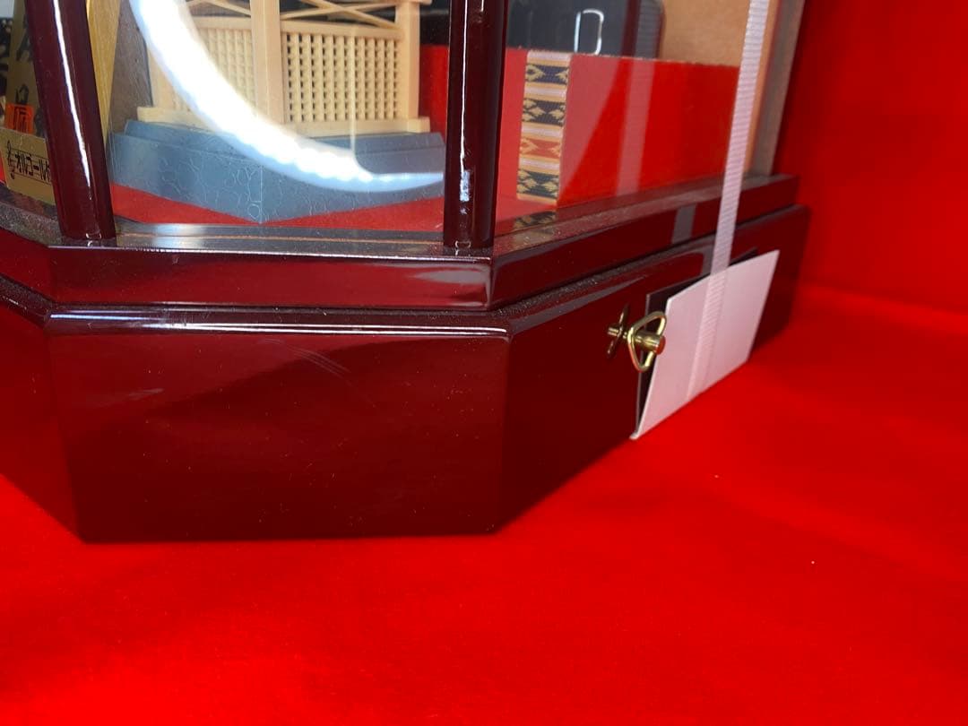 東京久月　雛人形オルゴール付親王ケース飾り・間口約６３×奥行約２９×高さ約４５㎝