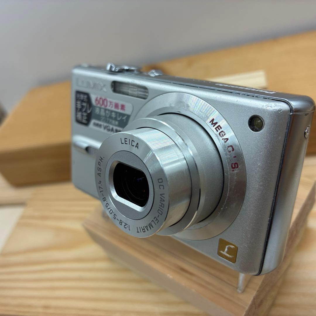 【動作品】Panasonic LUMIX ルミックス DMC-FX9 シルバー