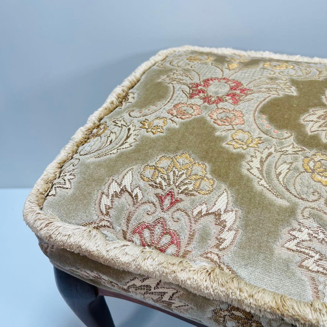 マルニ木工　木製オットマン　ファブリック仕上げ　ロココ調