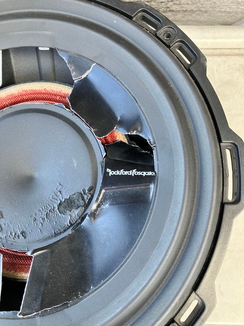 Rockford Fosgate PUNCH スピーカー 破損あり