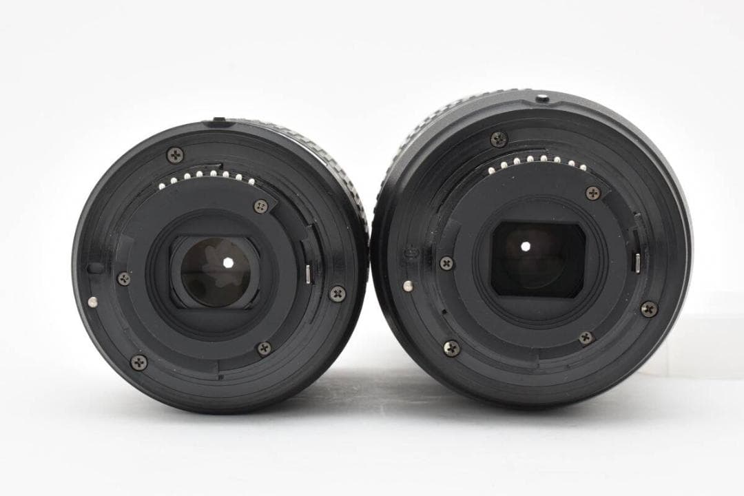 ■美品■ ニコン　Nikon D5600 ダブルズームキット 《S数 2166回