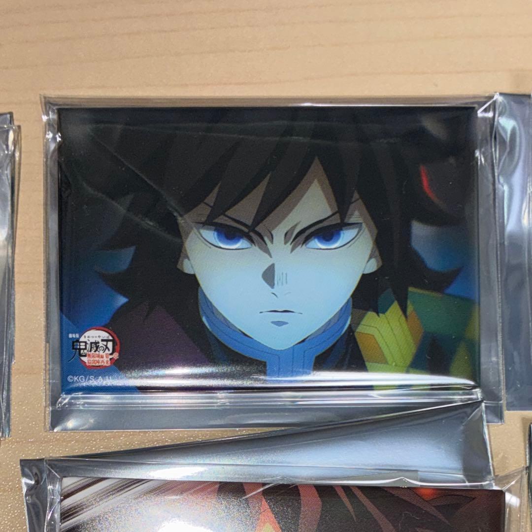 鬼滅の刃 冨岡義勇 全方位コレクション缶バッジ ×8