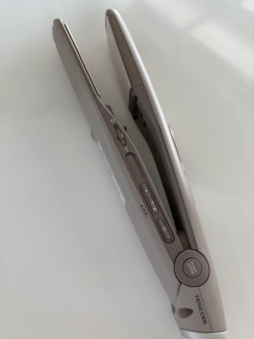 ヘアドライヤー　ストレートアイロン　カール　パナソニック　テスコム　サロニア