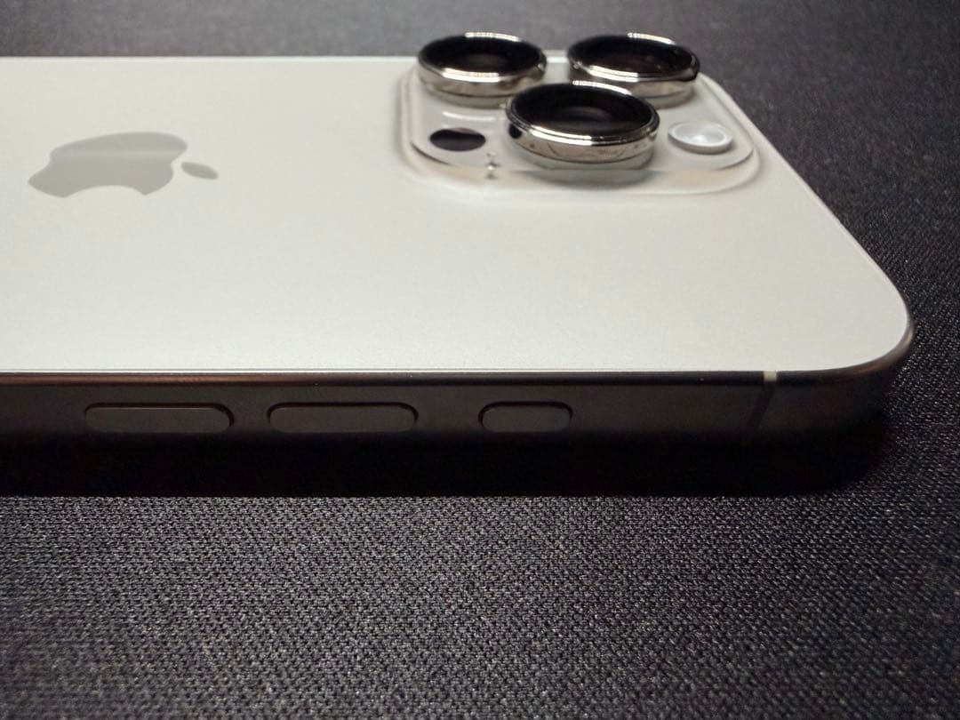 ⭐︎美品⭐︎iPhone16pro ナチュラルチタニウム　128GB