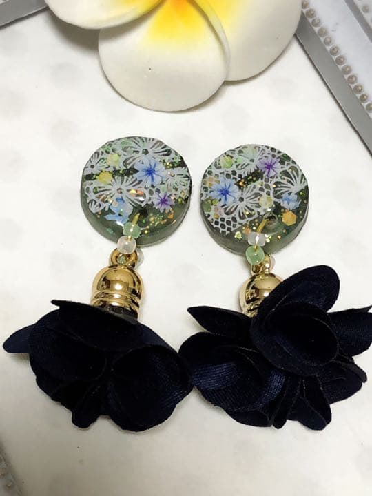 専用♡green flower ネイビータッセル  ピアス イヤリング