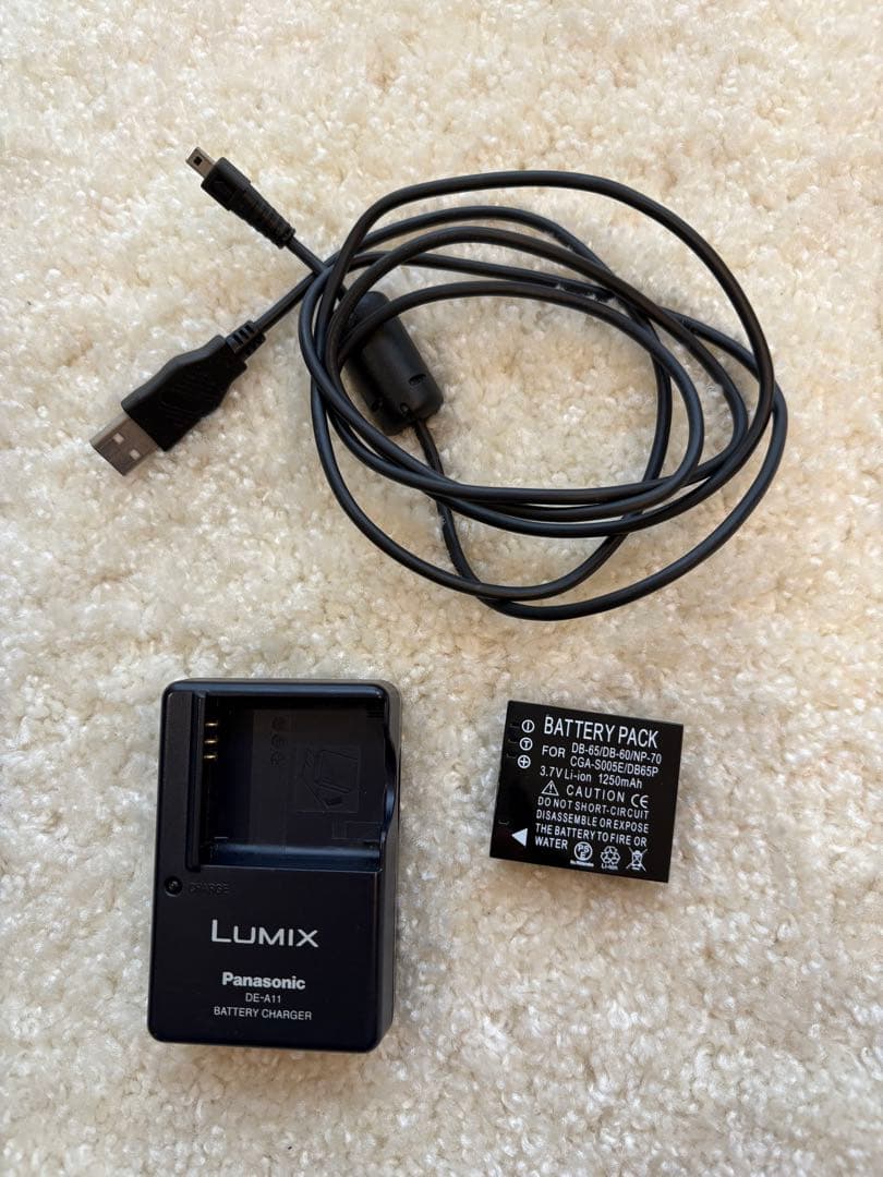 Panasonic LUMIX DMC-FX07 シルバー デジカメ