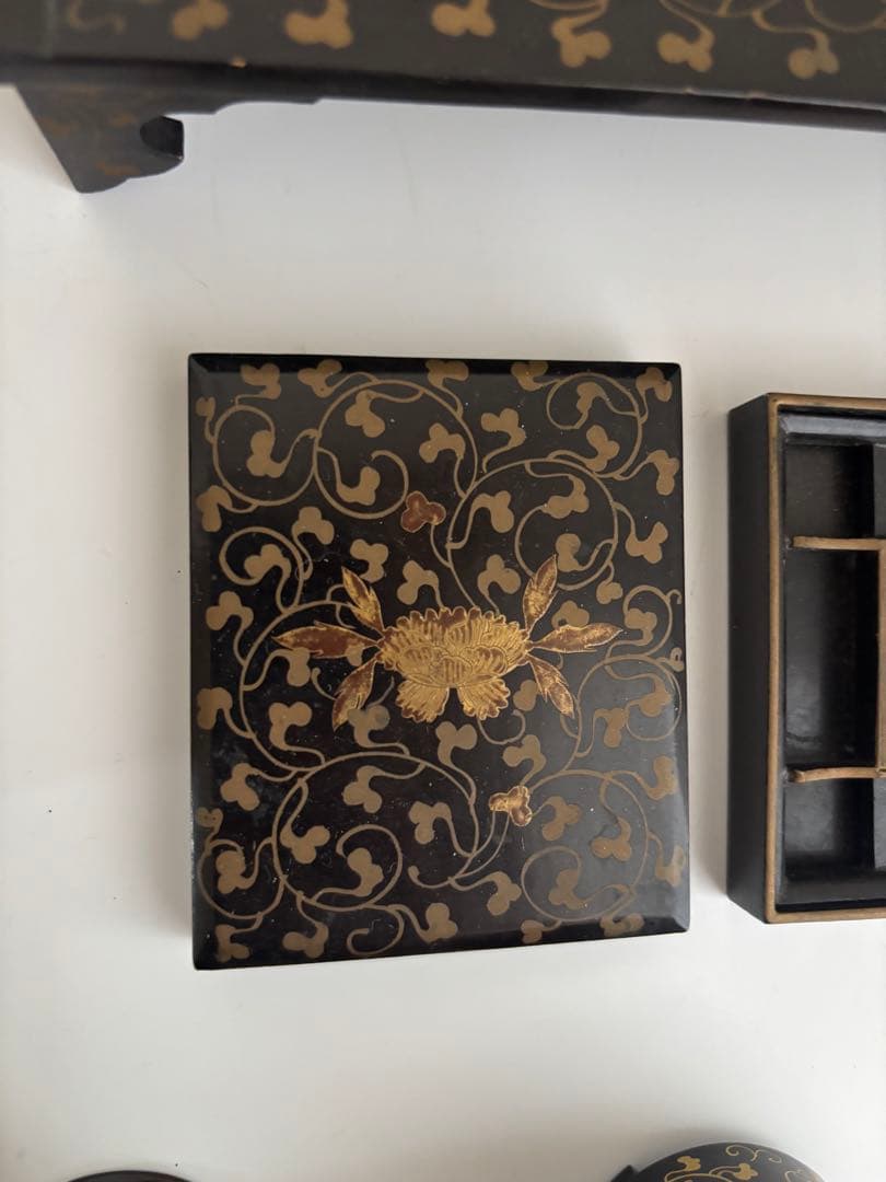 雛道具　揃い　おまとめ　古い雛道具　文机　ひな祭り　雛祭り