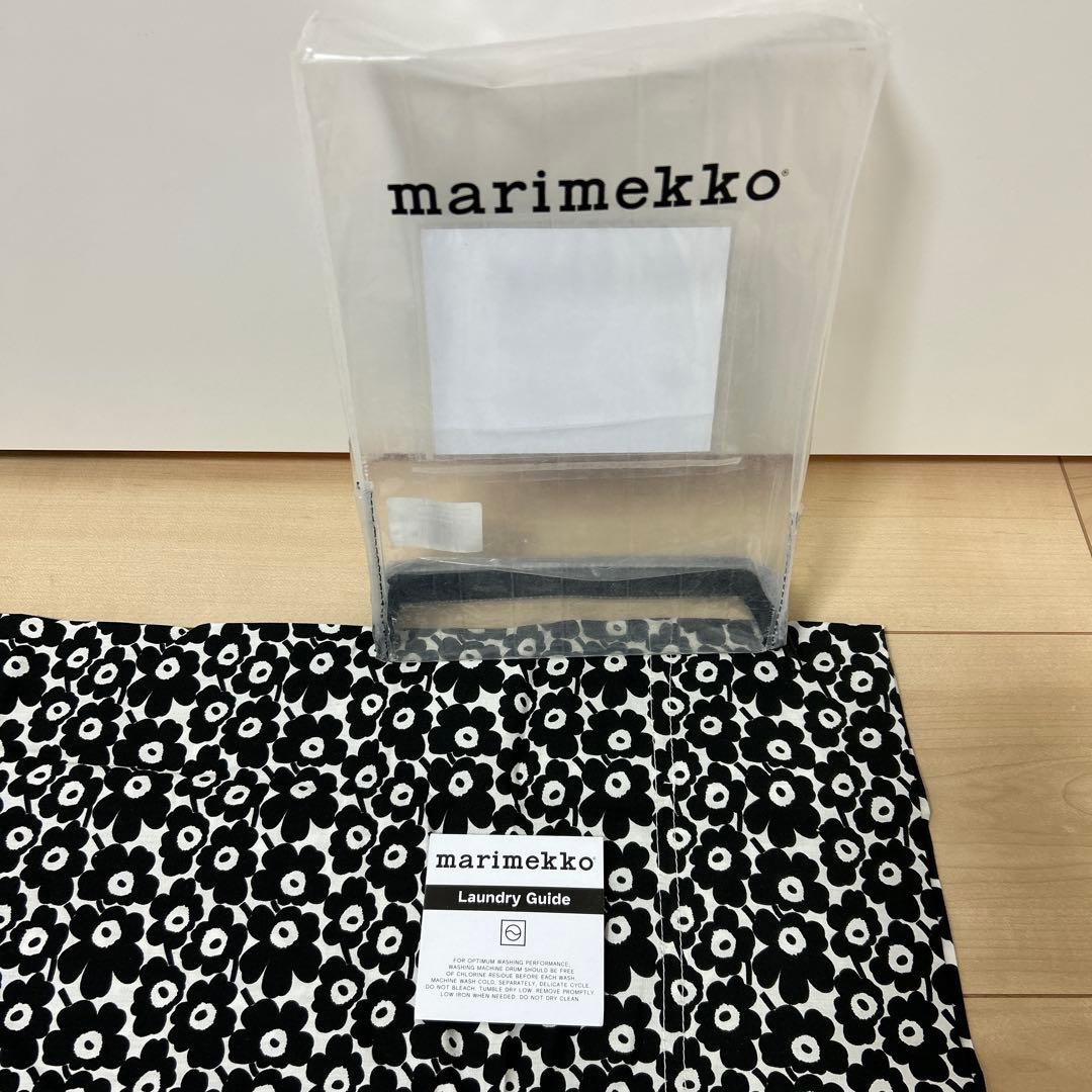 マリメッコ　ピローケースペア Pikkuinen Unikko