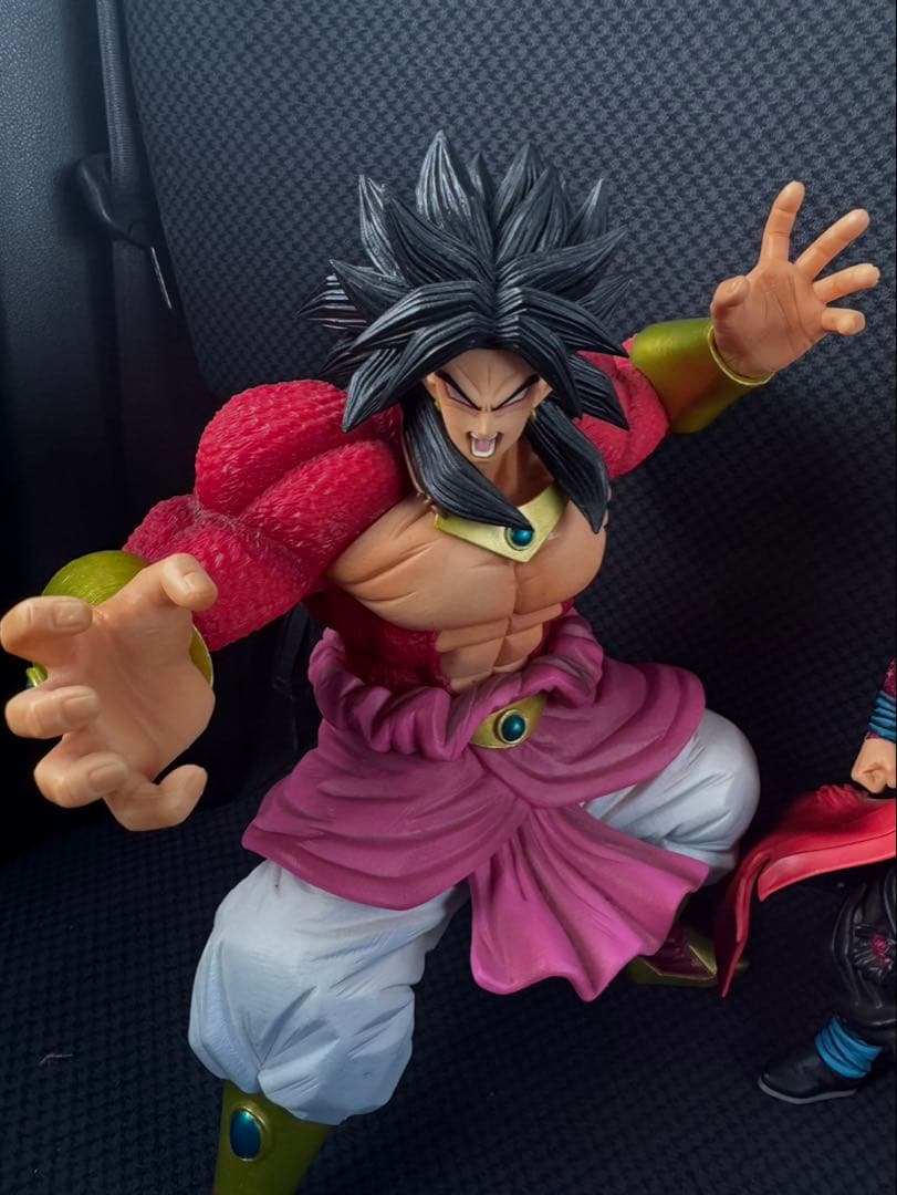 ドラゴンボールヒーローズ A賞ブロリー E賞孫悟空：ゼノ サイヤ人4 フィギュア