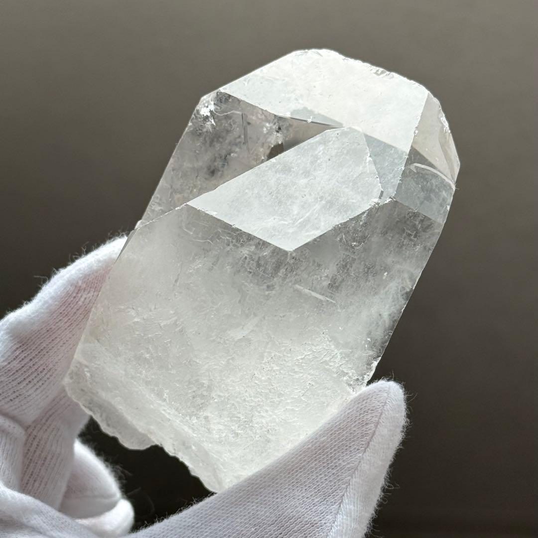 トマスゴンサガ産　大ぶりポイント　水晶原石　ブラジル　天然石