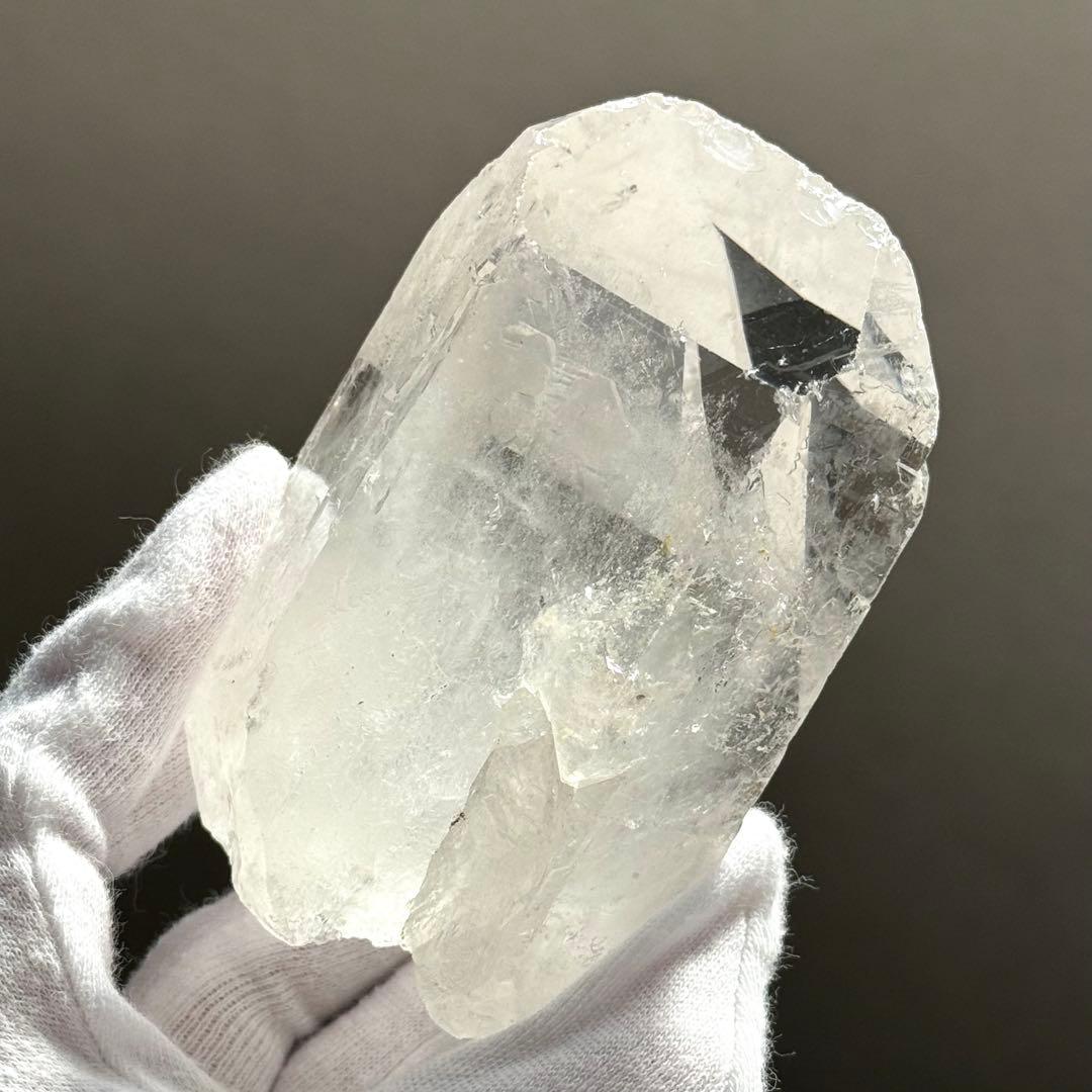 トマスゴンサガ産　大ぶりポイント　水晶原石　ブラジル　天然石