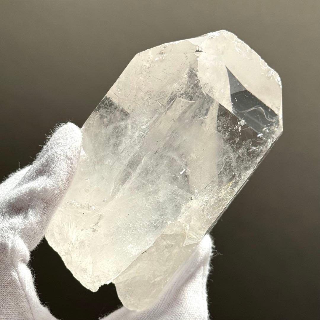 トマスゴンサガ産　大ぶりポイント　水晶原石　ブラジル　天然石