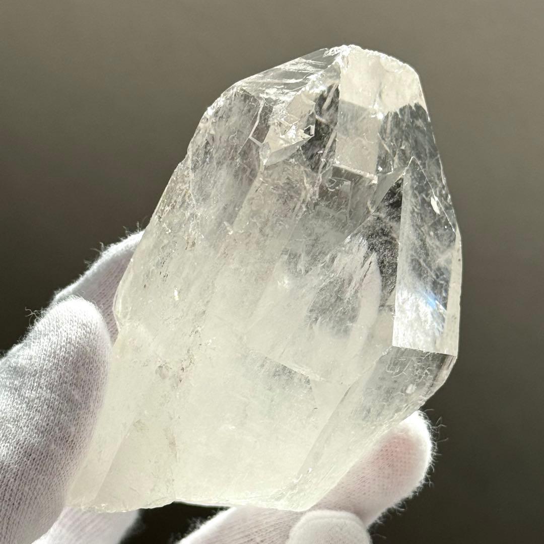 トマスゴンサガ産　大ぶりポイント　水晶原石　ブラジル　天然石