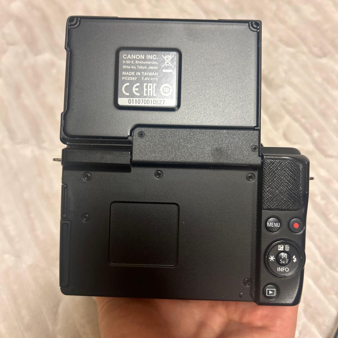 Canon EOS M200 ミラーレスカメラ ダブルズームキット