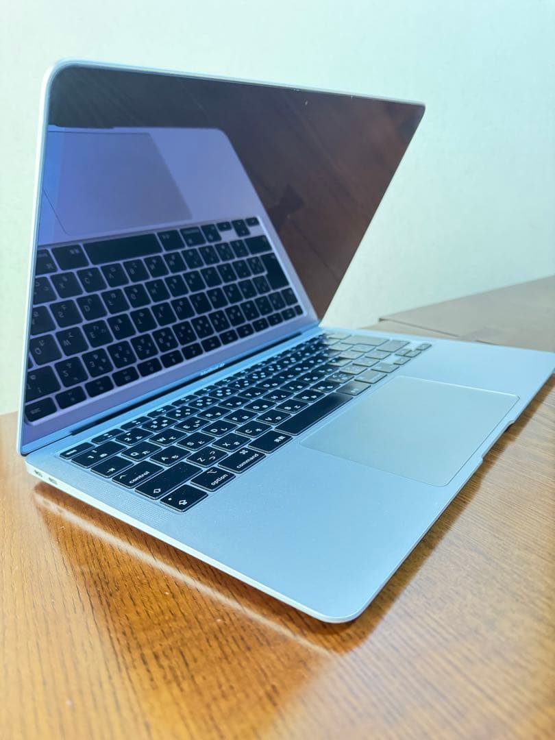 M1 Macbook Air 16G /256GBシルバー13インチ