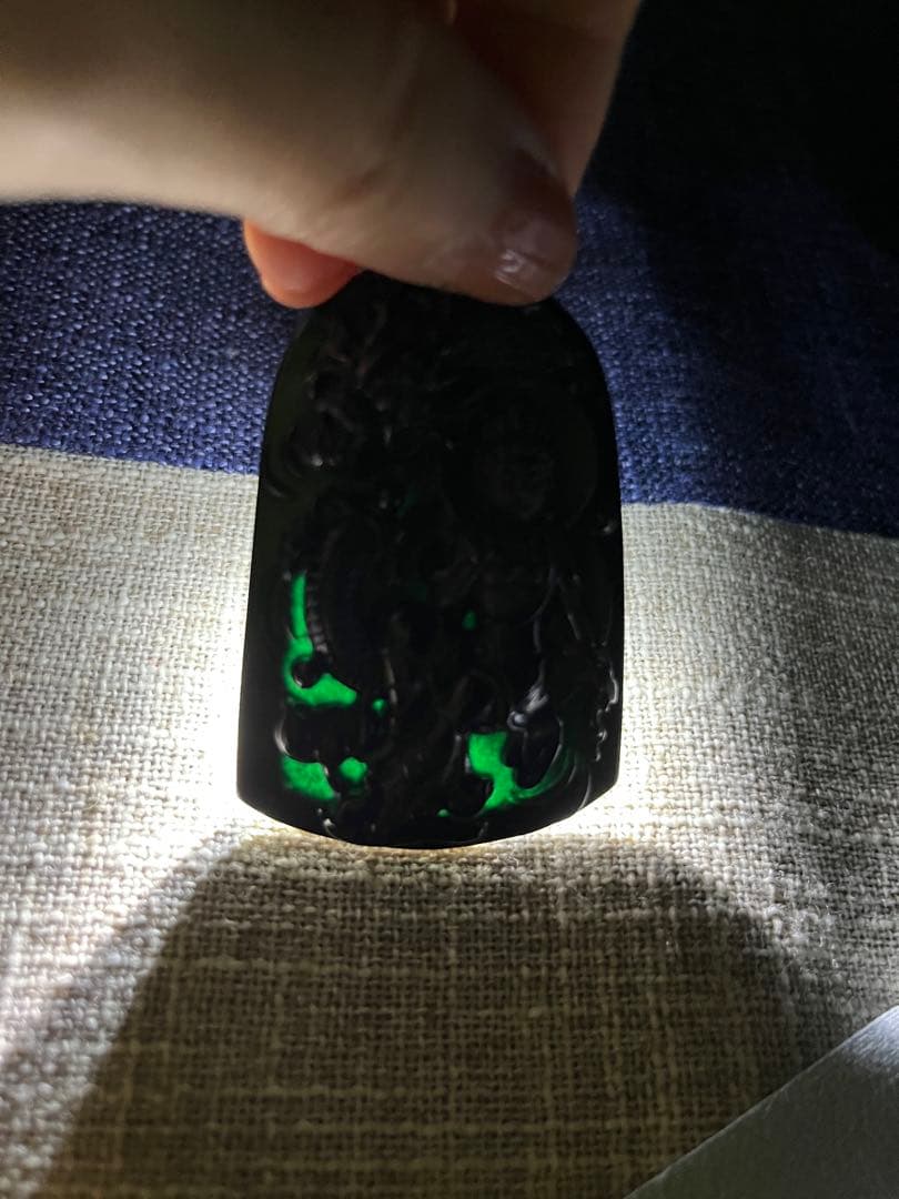 開運‼️ミャンマー産A貨黒翡翠　龍上観音様、御龍観音様ネックレス　鑑定書付き