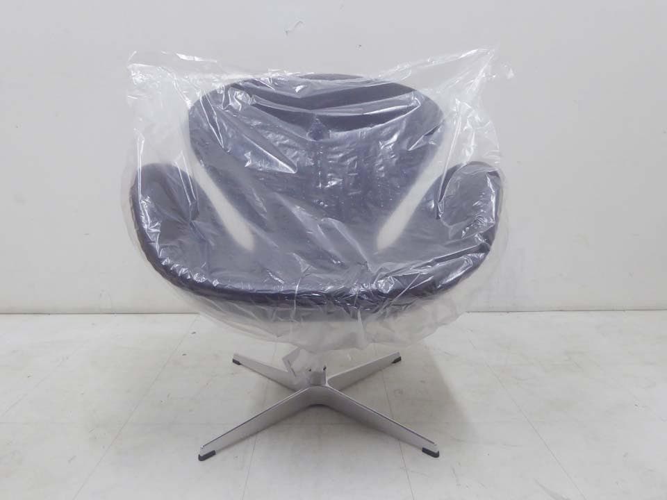 新品 正規品■フリッツハンセン■2024年製 88万円 スワンチェア 黒本革-2