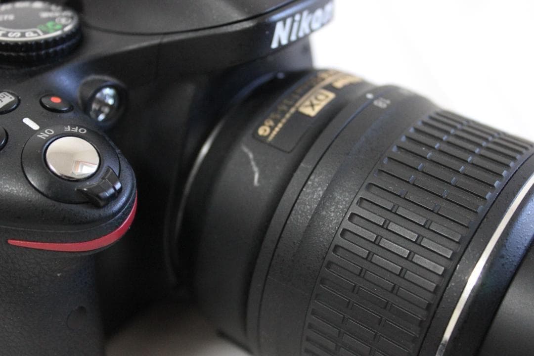 Nikon D5200 標準ズームセット