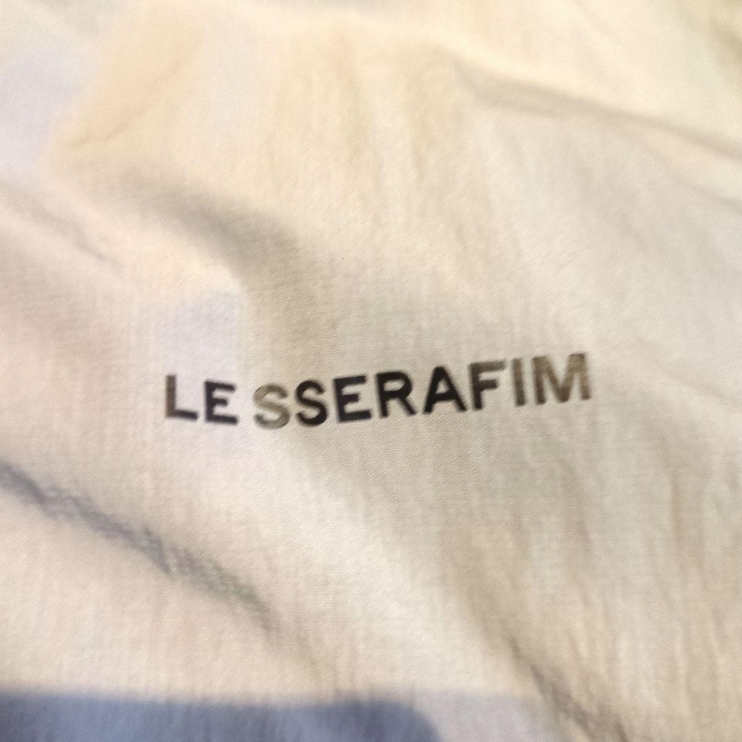 LE SSERAFIM クロップウィンドブレーカー Mサイズ
