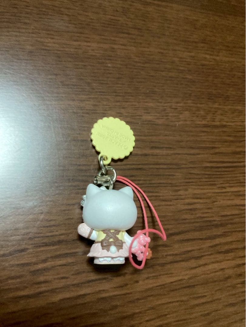 希少 激レア 美品 ご当地 ハローキティ ピーチジョン コラボ ストラップ
