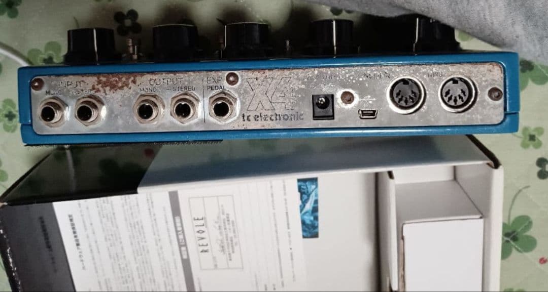 tc electronic Flashback X4 ギターエフェクター