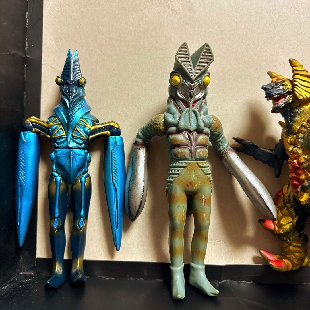 円谷＆BANDAIウルトラ怪獣超力怪獣ゴルドラス ソフビ、ゼットン計5体