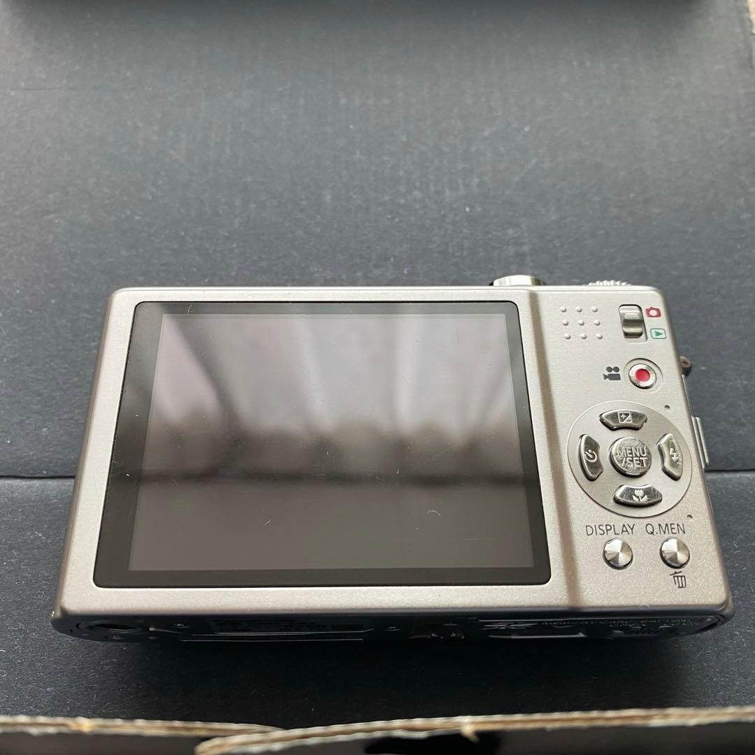 【nachanacha. 】Panasonic LUMIX DMC-ZX3