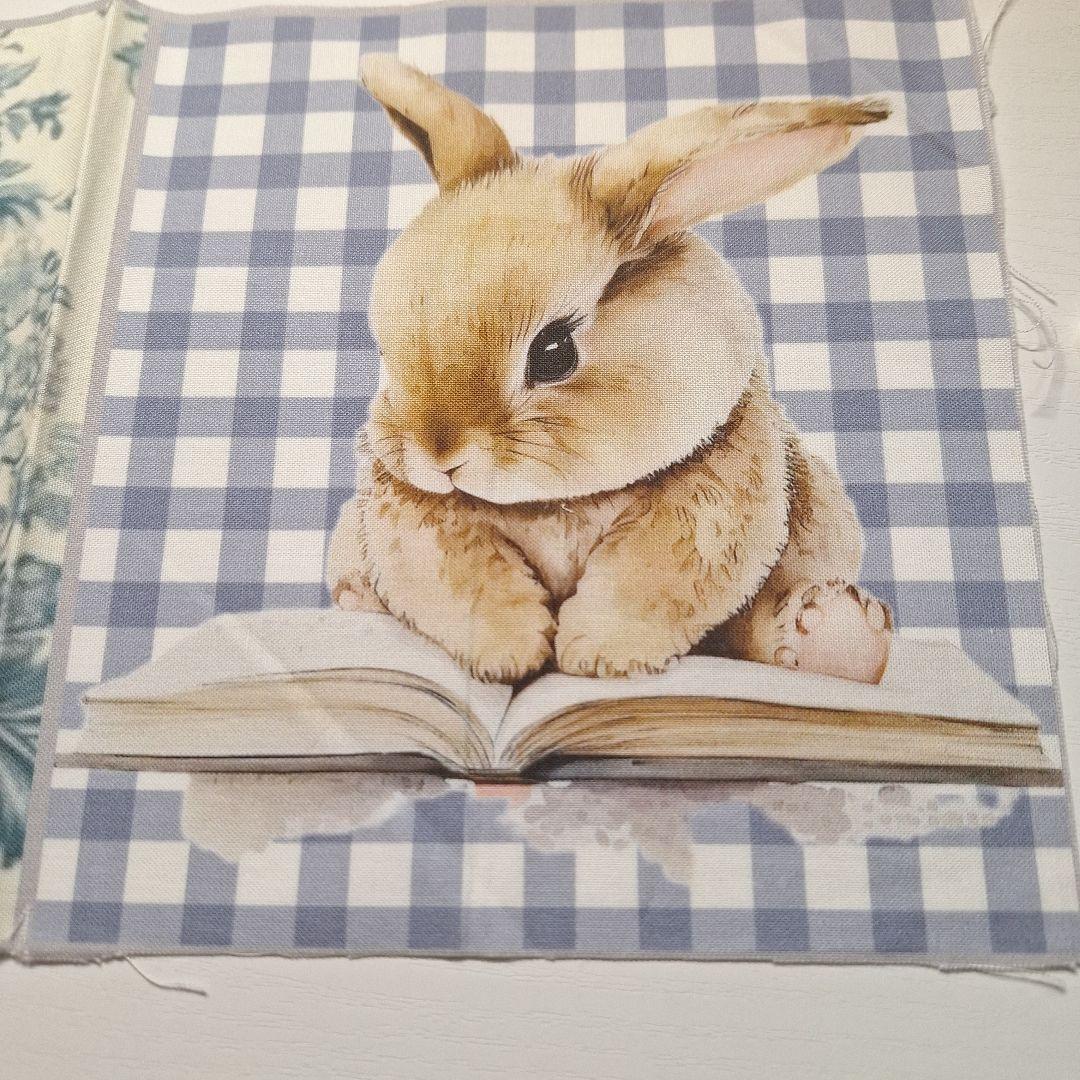 可愛いうさぎパネル生地　ハンドメイド　うさぎのみ