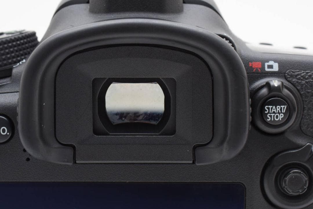 ★美品★ CANON EOS 7D Mark II 2 付属品完備 #546