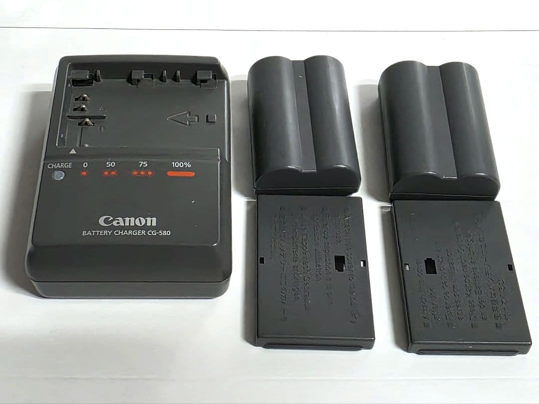 キャノン Canon EOS 40D おまけ付き（CFカード、バッテリーパック）