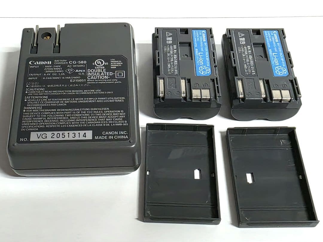 キャノン Canon EOS 40D おまけ付き（CFカード、バッテリーパック）