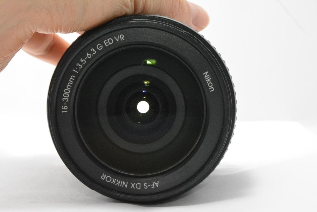 ニコン NIKON AF-S 18-300mm F3.5-6.3 G ED VR