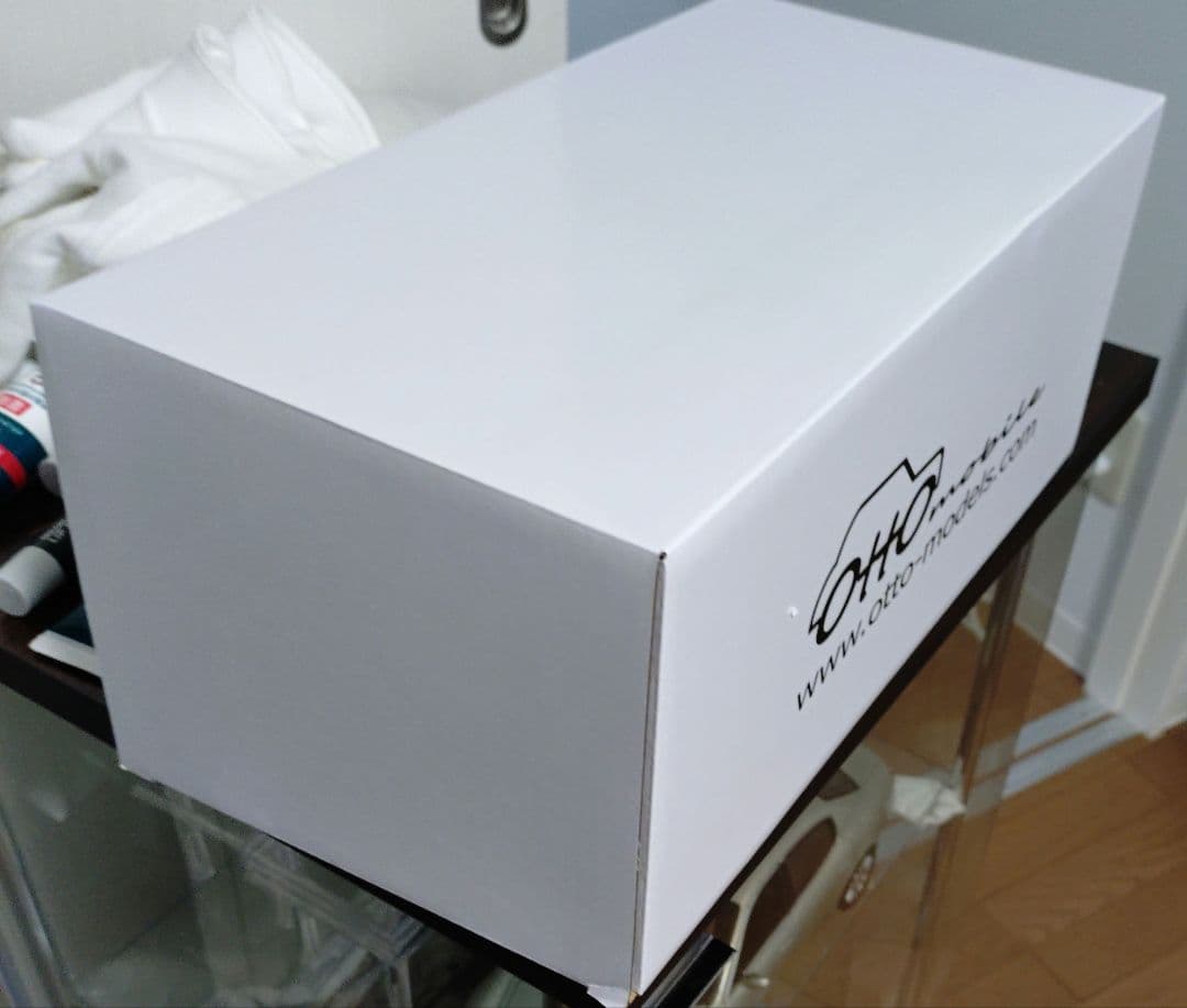 OttO 1/18  M5 E60　ミニカー