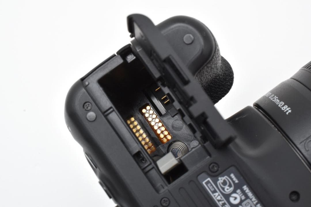 ほぼ新品 初心者向け Canon Kiss X5 バッグ付き スマホ転送 旅行