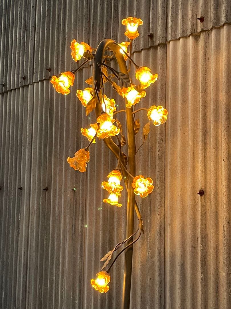 最終値下げ！フロアスタンドライト⭐︎ガラスの花モチーフランプシェード⭐︎外国製