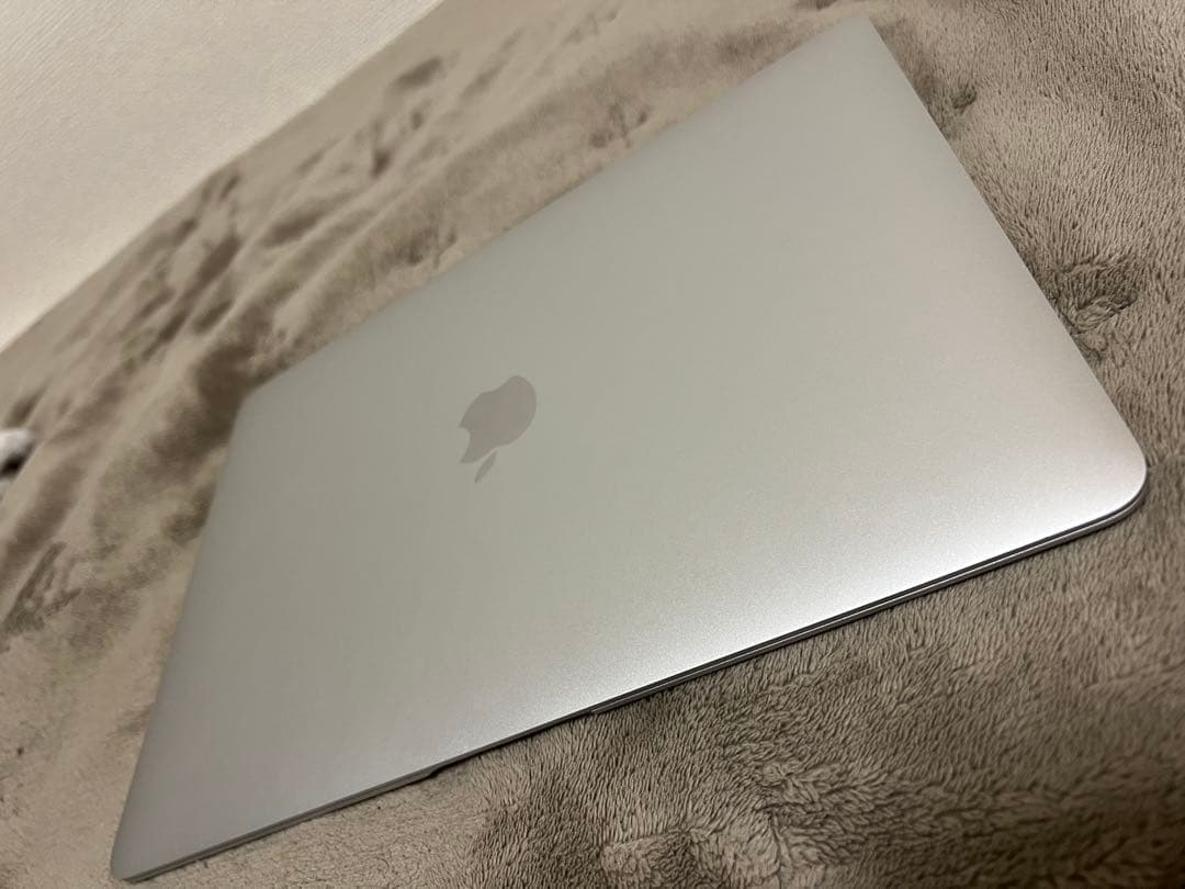 【美品・付属品付】MacBook Air M1 8GB 256GB