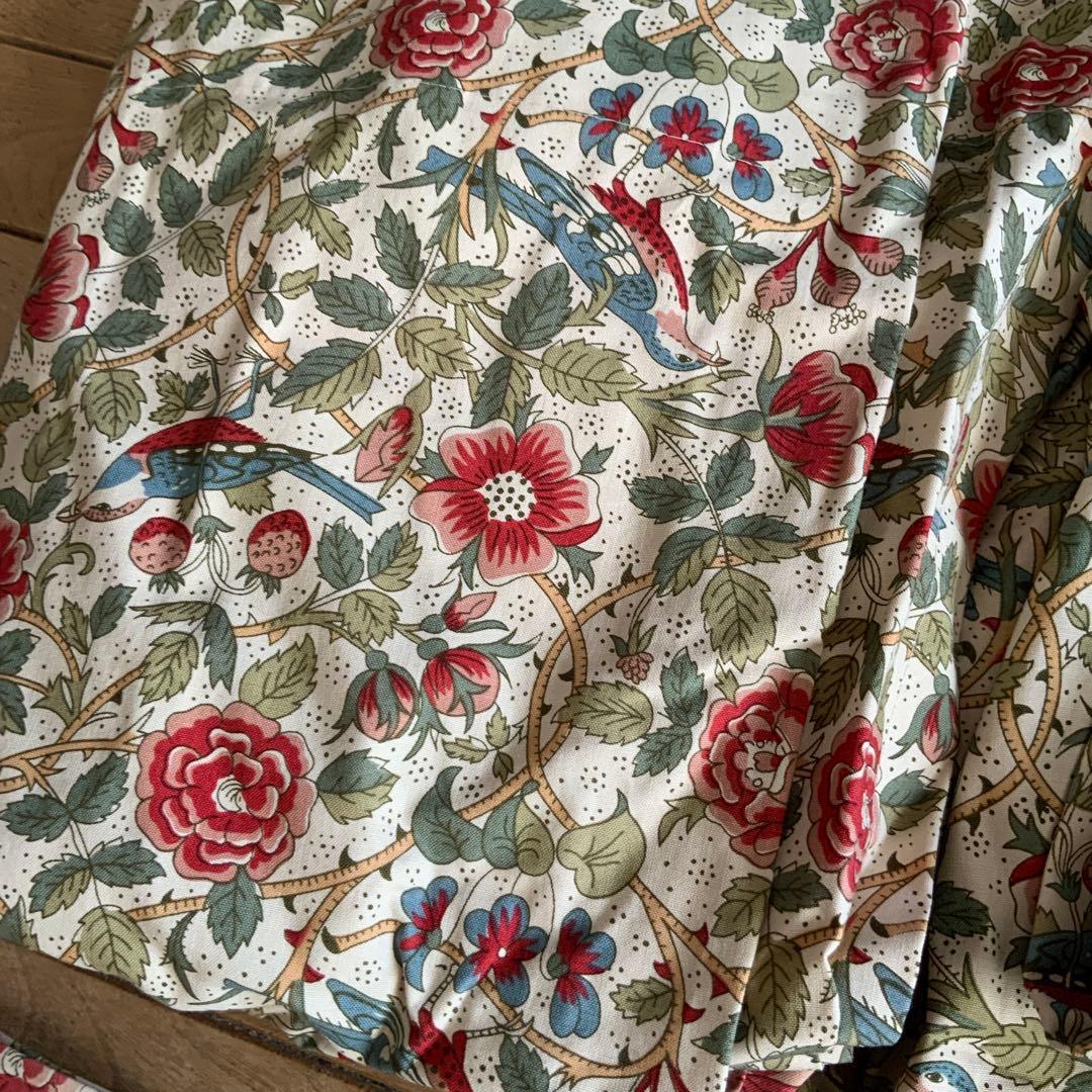 英国　ヴィンテージ　リバティ生地　カーテン　100cm×130cm 2枚