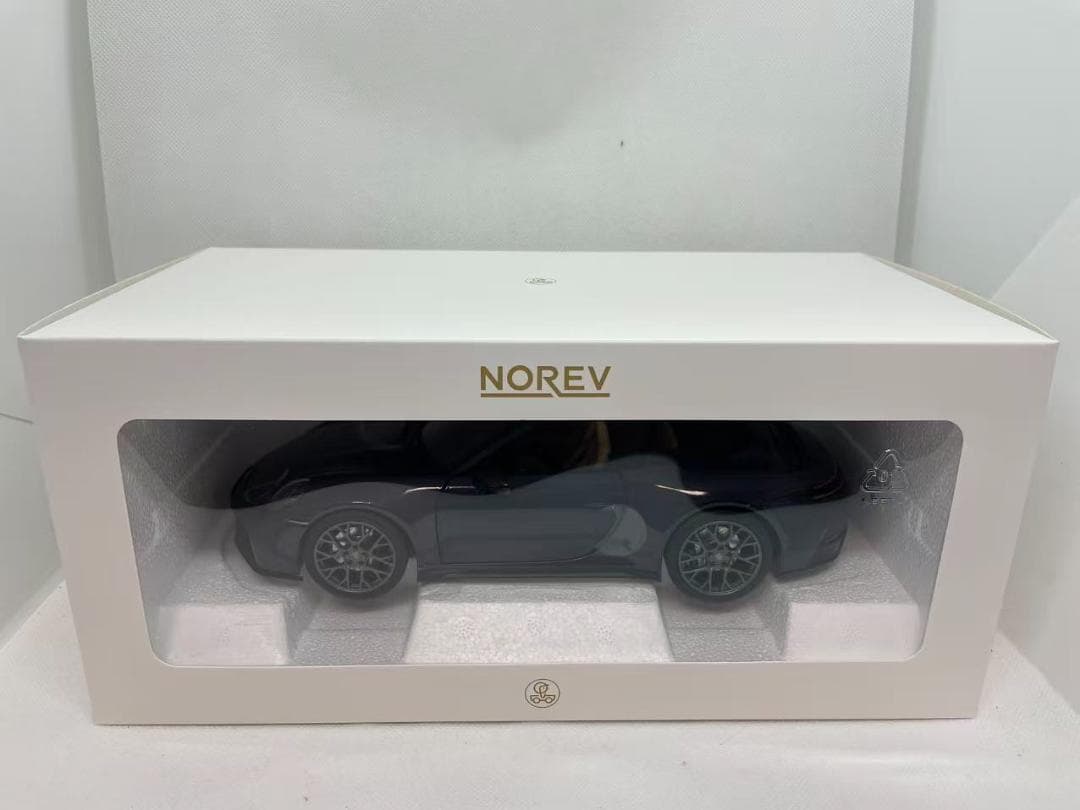 304-057 ノレブ 1/18 ポルシェ 911 Carrera S