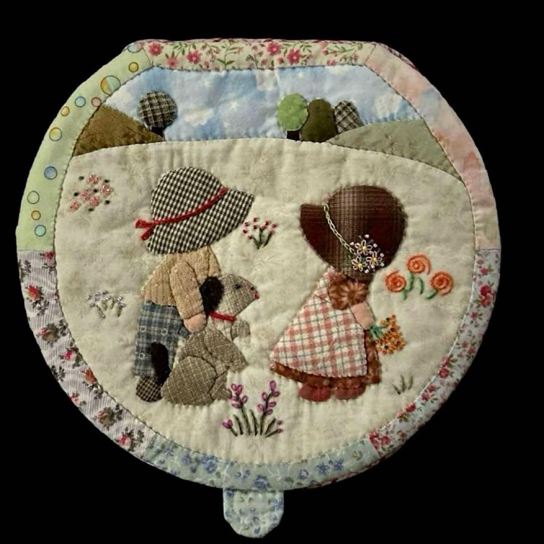 スー&ビリーのわんこのふたつきバスケット