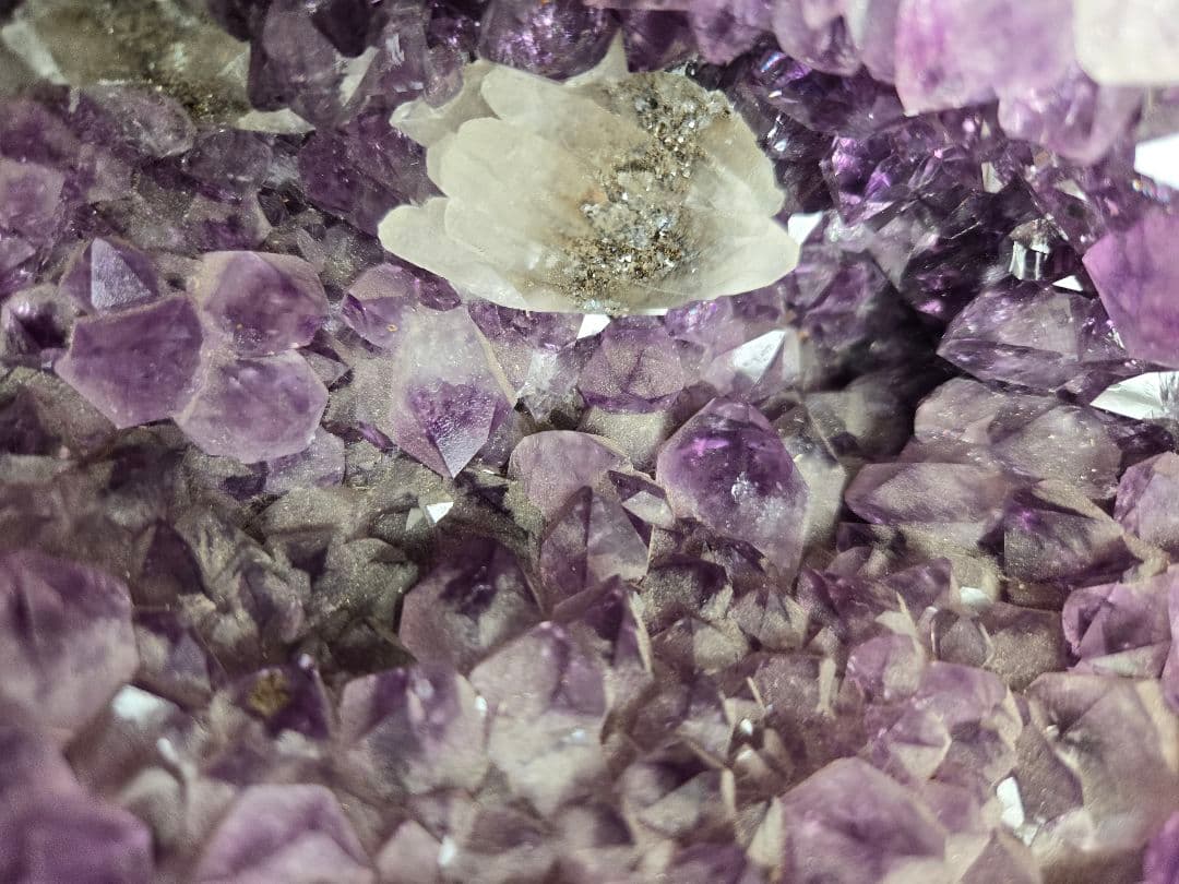 アメジストドーム