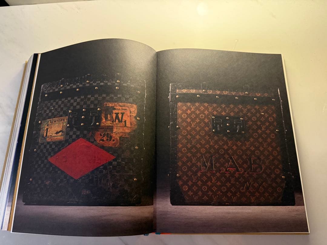 LOUISVUITTON伝説のトランク100－ルイ・ヴィトン 英語版