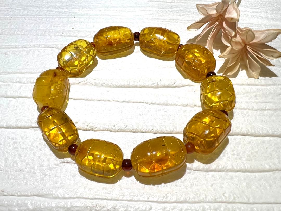 琥珀ブレスレット