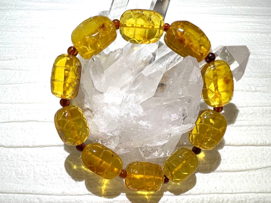琥珀ブレスレット