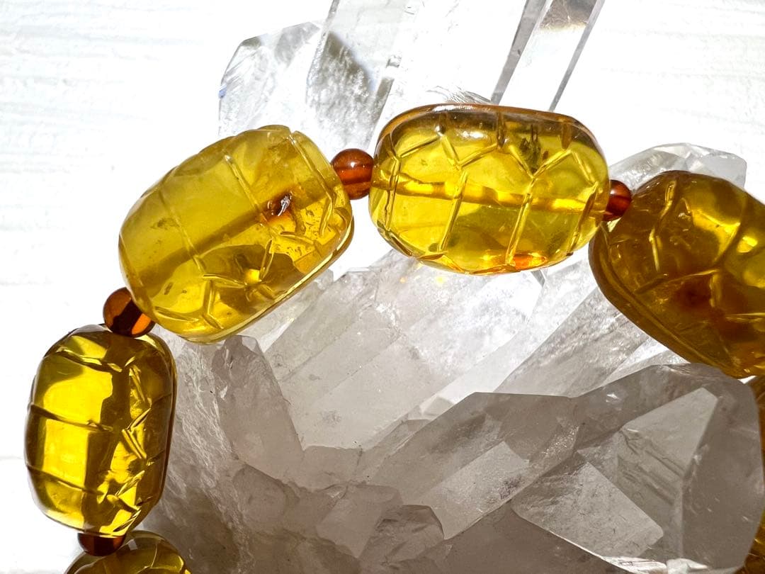 琥珀ブレスレット