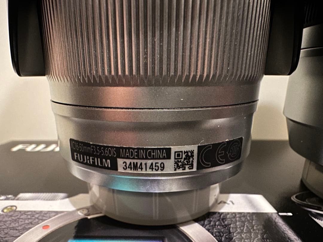 【美品】FUJIFILM X-A1 ダブルズームレンズキット ブラウン