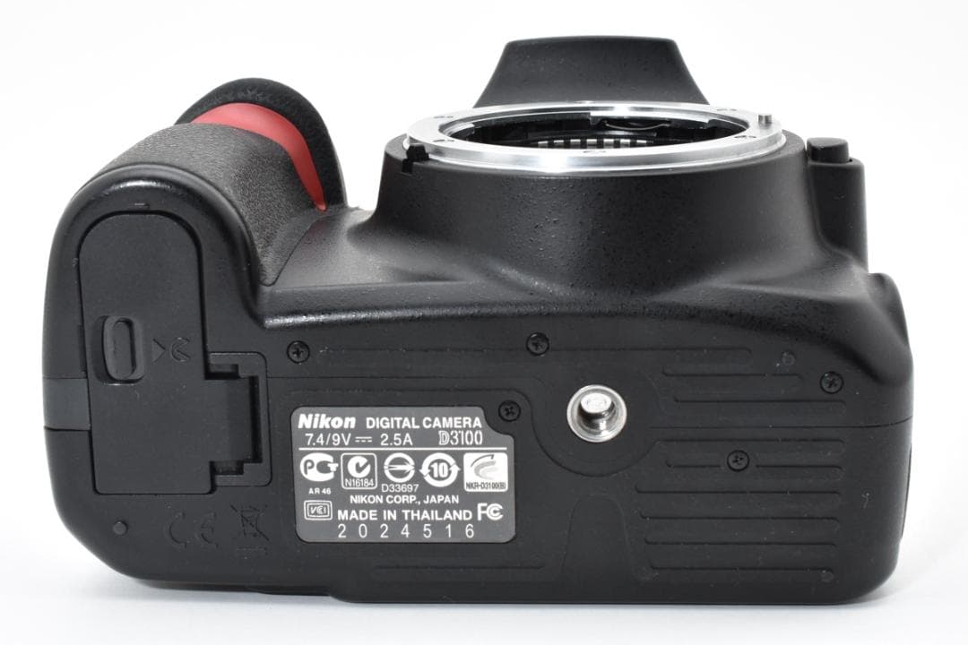 ★撮影枚数2,576枚・液晶黄変★ ニコン D3100 ボディ #21948