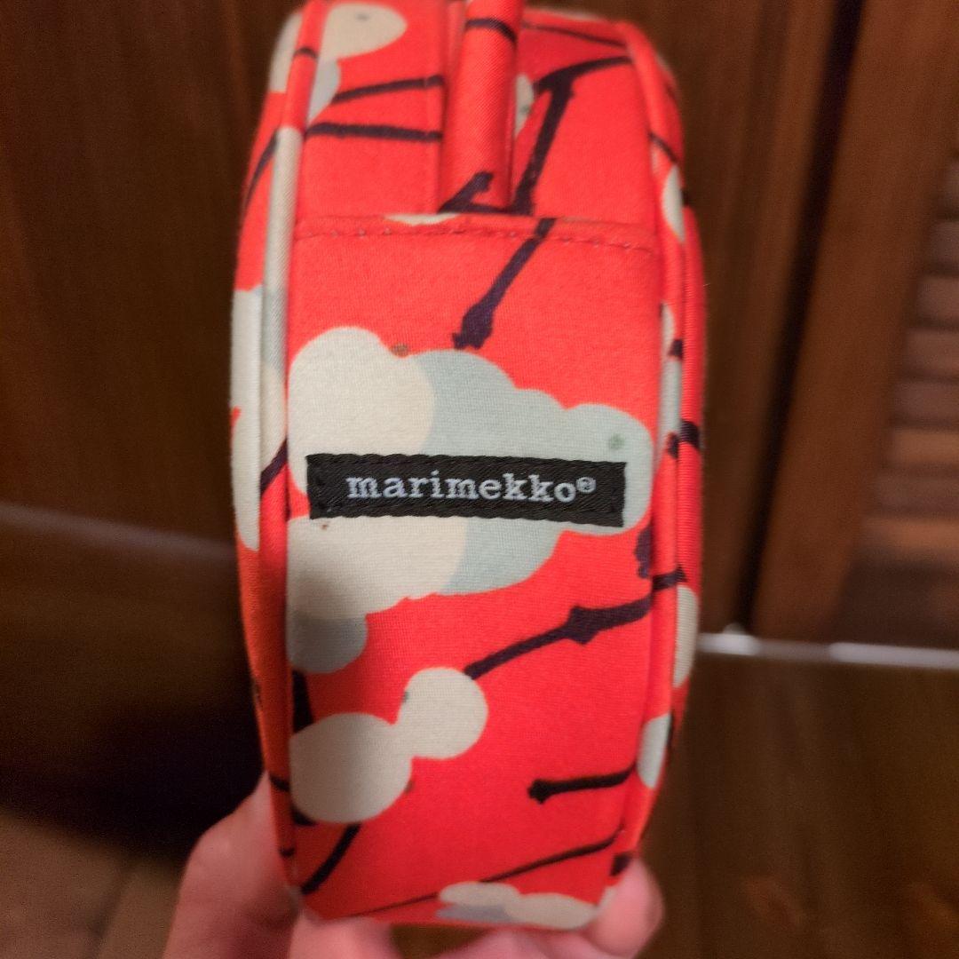 marimekko 花柄ポシェット
