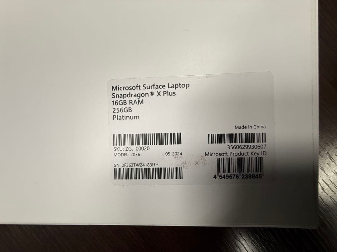 【使用少美品】ZGJ-00020 Surface Laptop 13.8第7世代