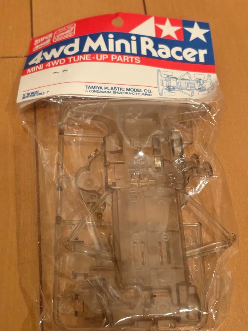 ミニ四駆スーパーFMシャーシ5色セット(スモーク、水色、赤、紫、紺)