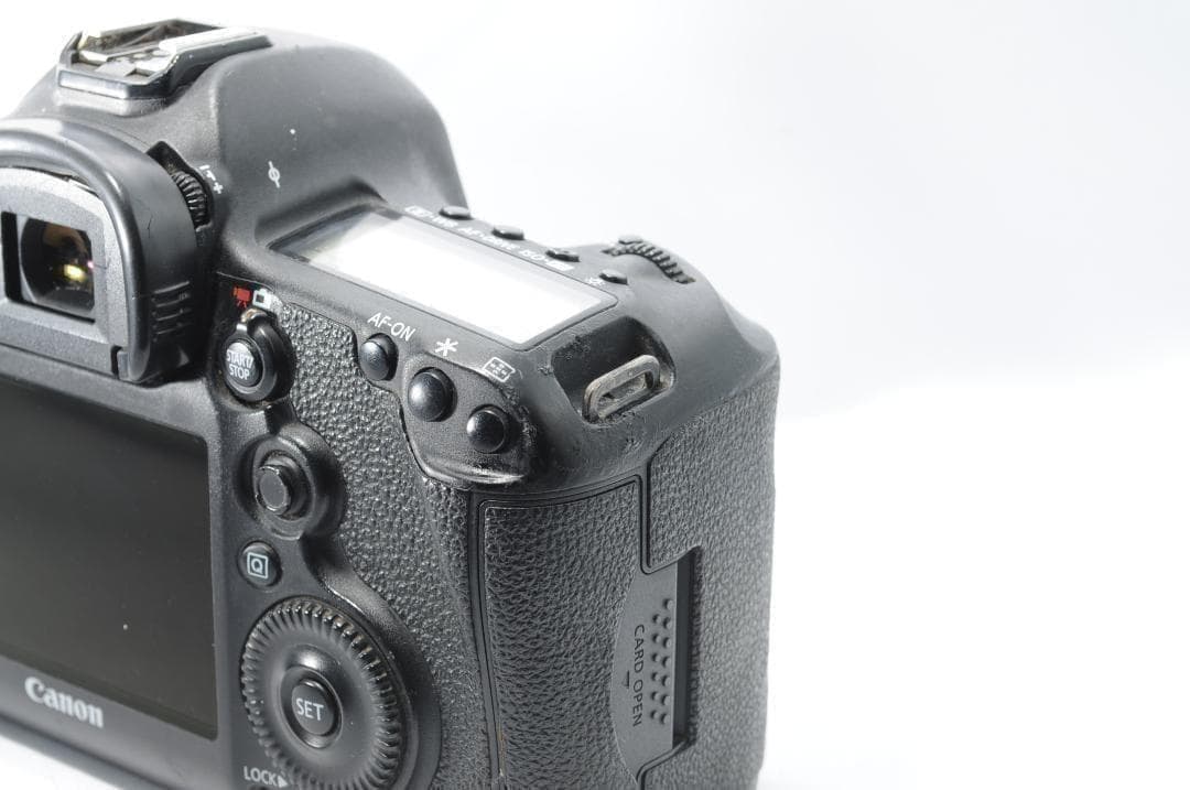 フルサイズ一眼レフデビュー❗️Canon 5D mark III✨️標準レンズ